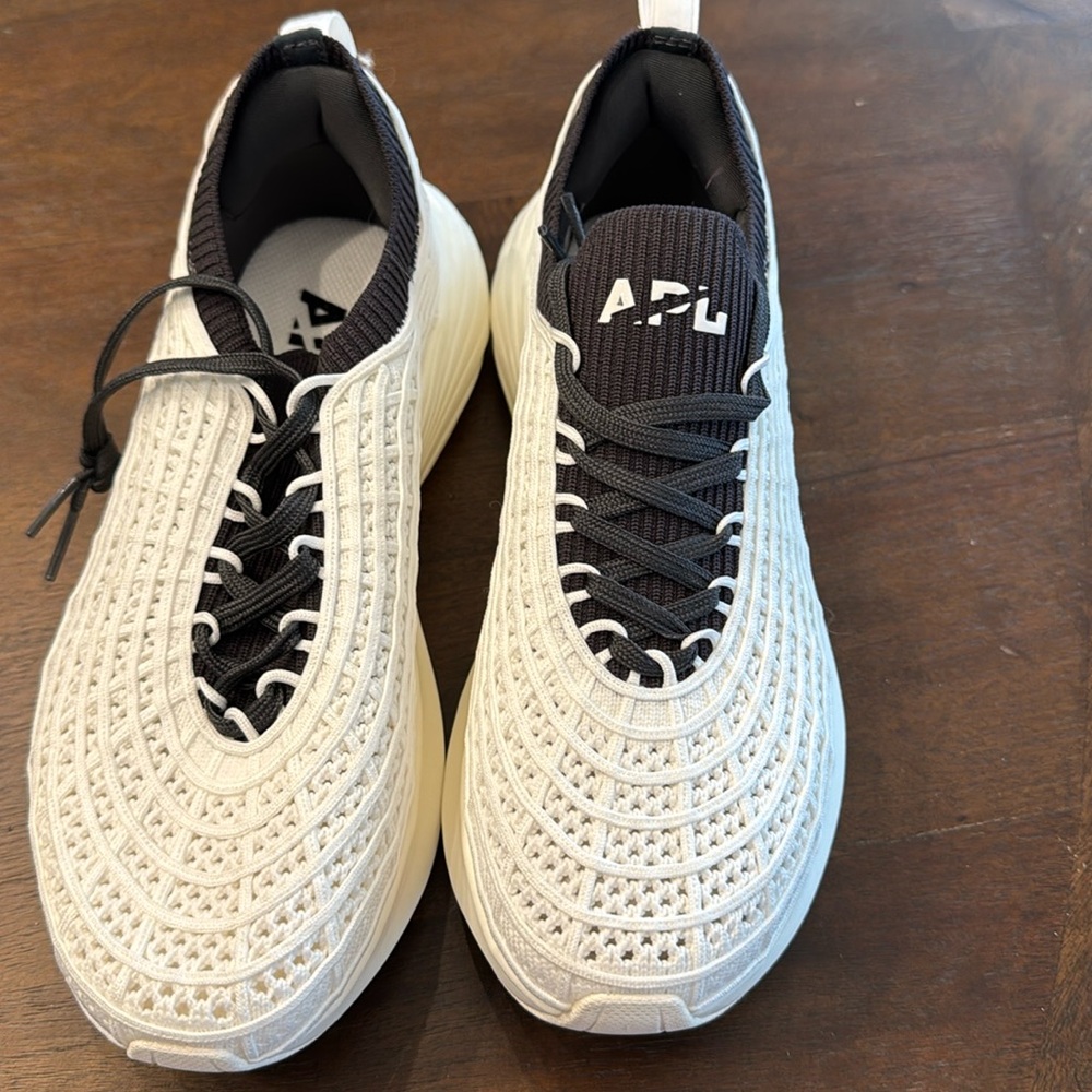 APL Women's TechLoom Zipline